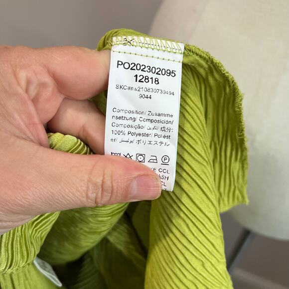 Y2K Inspired Lime Green Textured Button Top Long Sleeve Size XL - Picture 5 of 9